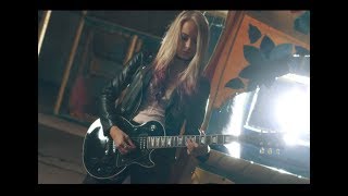 Sophie Lloyd - Made Of Wax (Official Video) chords