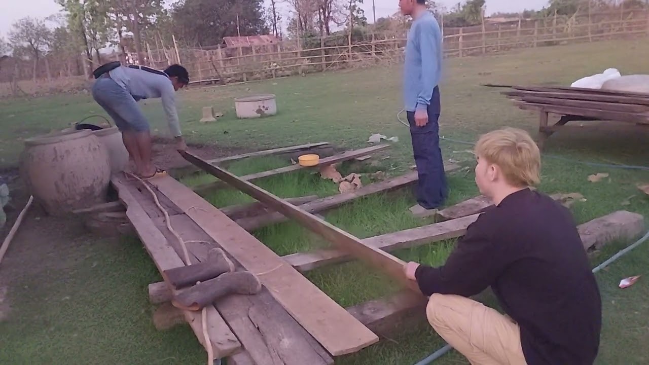 เจ้ศรีถืกต้มอีกแล้วจ้าตุ่ยๆมาม้างเวทีหมอลำให้เฮ็ดไว้แล้วกะต้องมาเก็บ