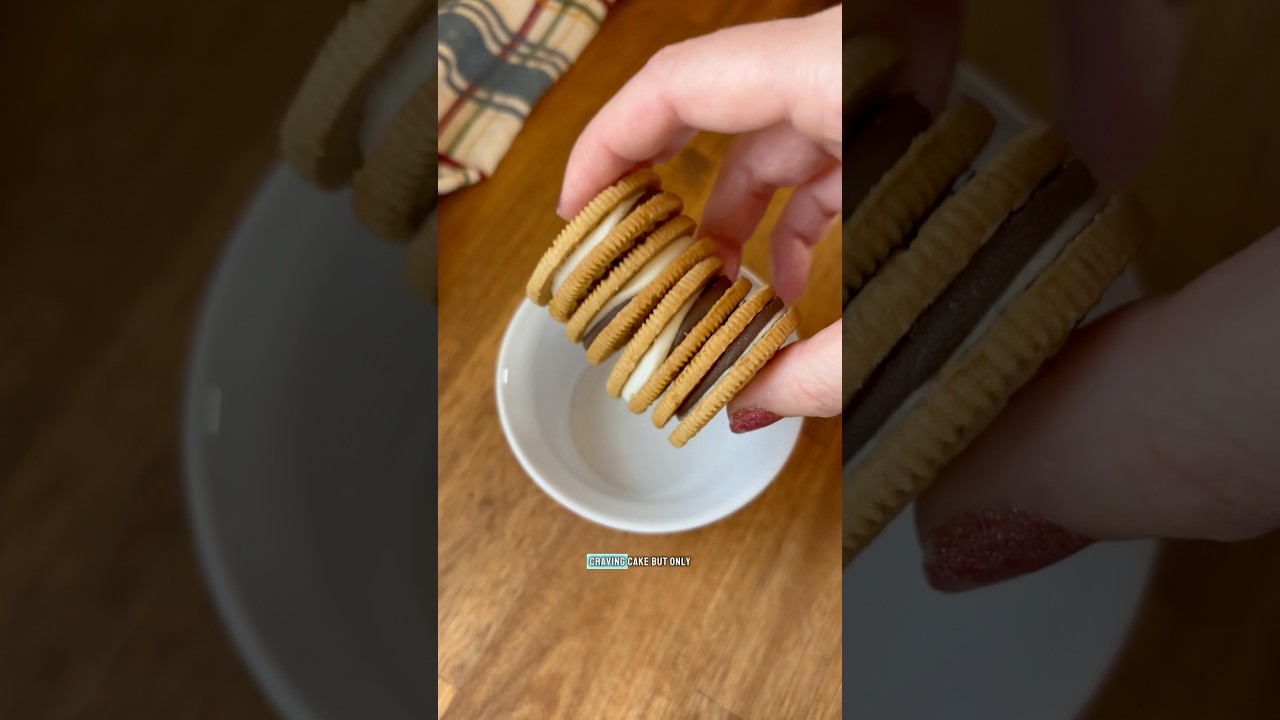 2 ingredient mug cake 😋 