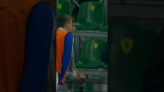 Ivan Šaponjić Took A Photo With Fans During The Warm-Up