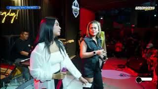 Rooftop Coffee Konser | Beurat - Live Performance by ADE ASTRID X GERENGSENG TEAM