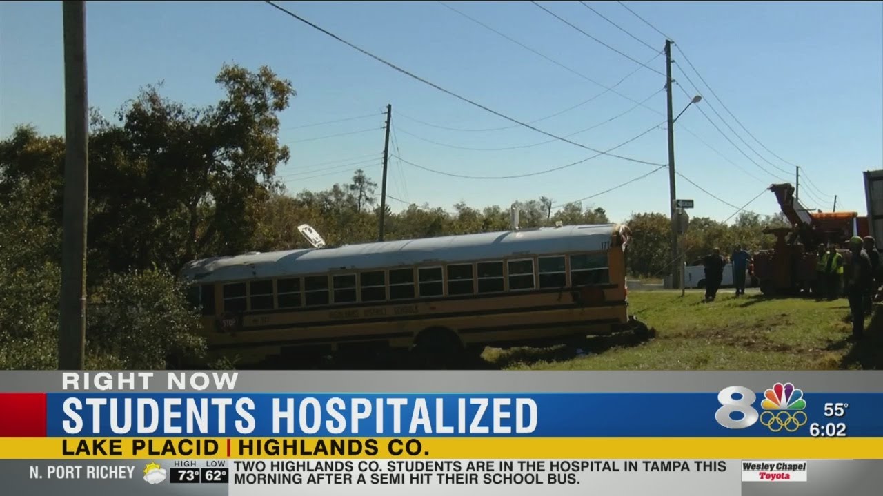 Students hospitalized after Highlands Co. bus crash
