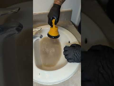 How A $5 Plunger Can Fix A Plugged Sink In The Bathroom