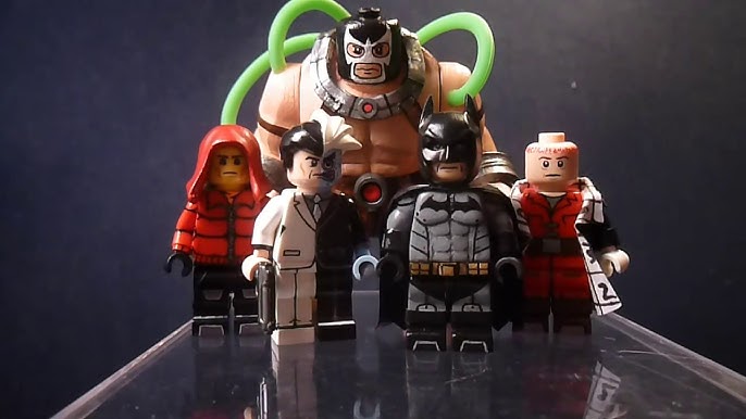 The Batman 2022 & Alfred Custom Minifigures Set 2pcs