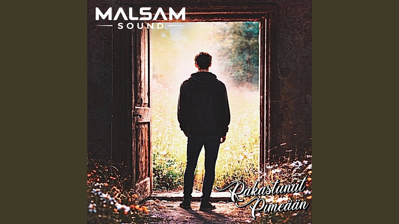 RAKASTUNUT PIMEÄÄN