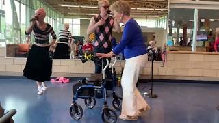 Pretty Woman Walker Dance