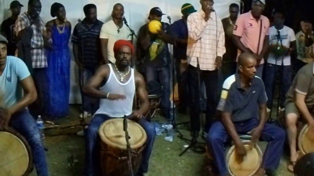 "Gwadloupéyen,potan koutdè-y si la rékolte"..Enèdj Fila mawkè,Fréddy P. é Lucien C.chantè...GWO KA !