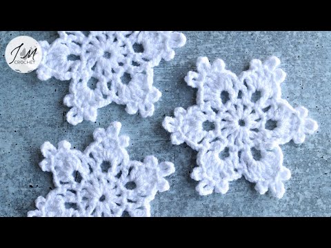 How to Crochet a Simple and Easy Snowflake