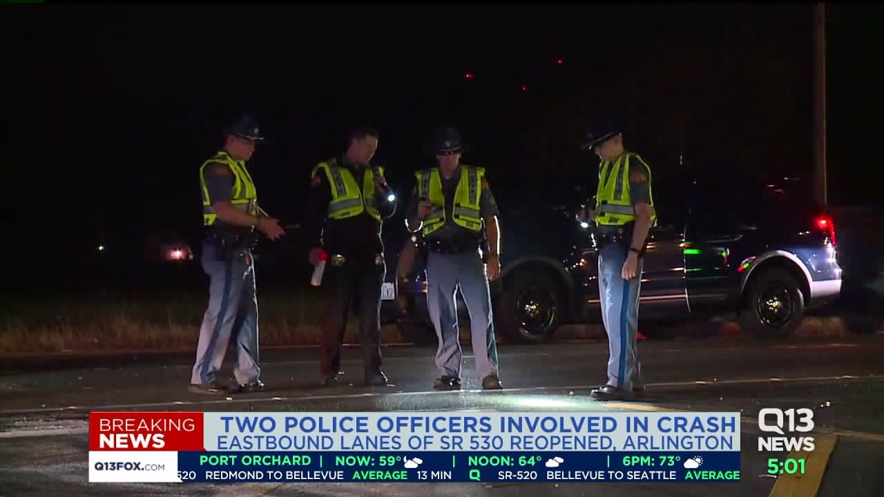 Two officers injured in Arlington crash - YouTube