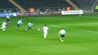 Gomez Hits The Post From 20 Yards Vs Brentford