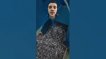 ماكينة صنع المسامير 