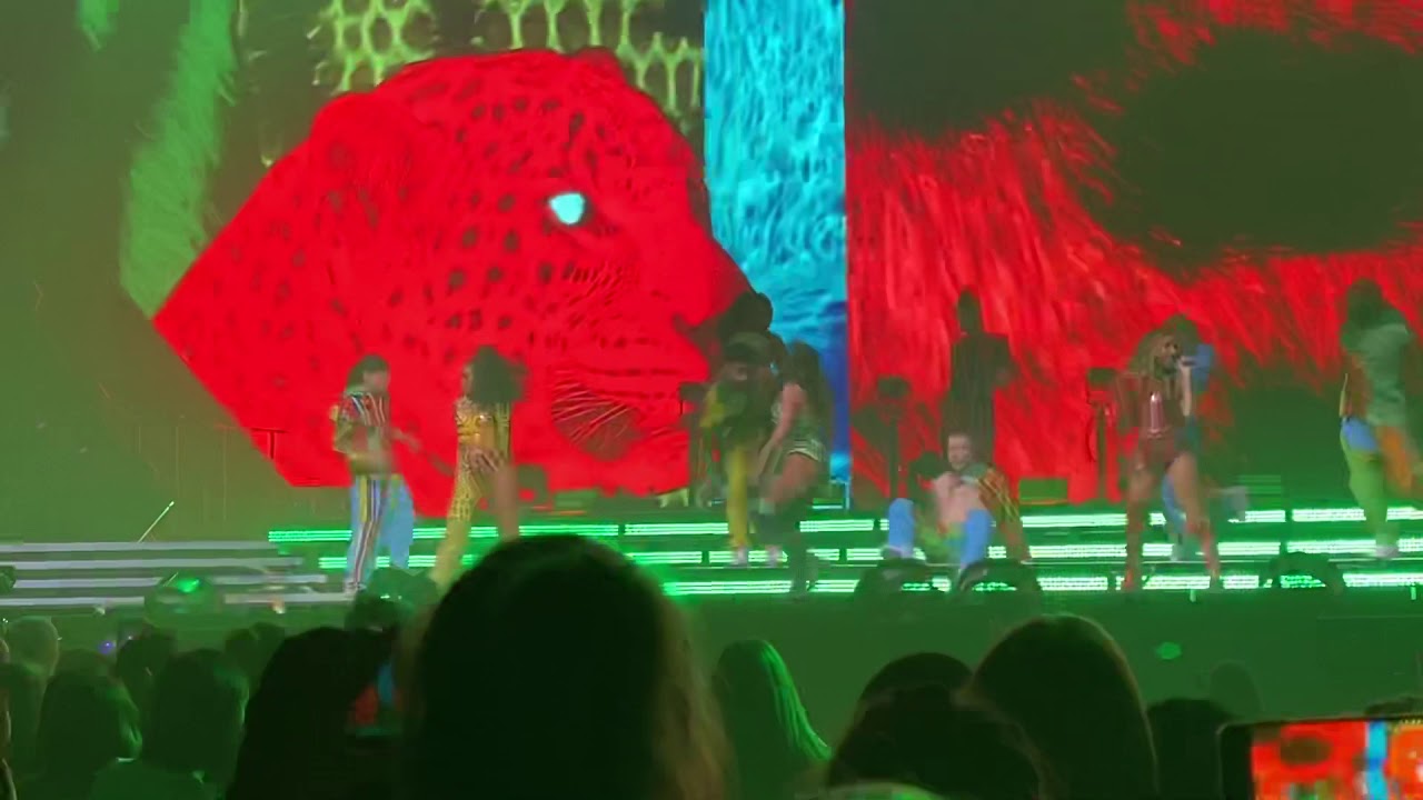 Little Mix - Bounce Back, Only You & Black Magic (LM5 Tour, Nottingham, 12/11/2019)