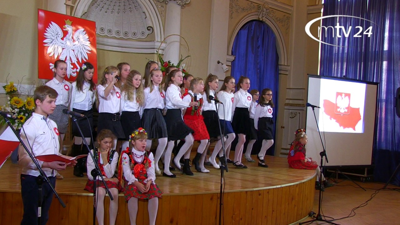 MONTAŻ SŁOWNO MUZYCZNY PT Z PIOSENKĄ I WIERSZEM KU NIEPODLEGŁOŚCI Sala Balowa 11.11.2016