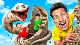I Played Scary Worm Tower In Roblox