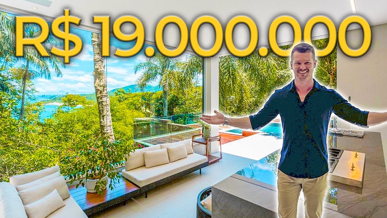 A casa mais incrível a venda em Balneário Camboriú, com vista mar no Edifício COSTA AZUL R$ 16 mi