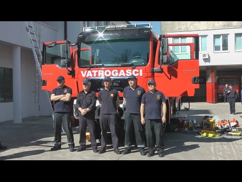 Video: Koliko vode može pumpati vatrogasno vozilo?