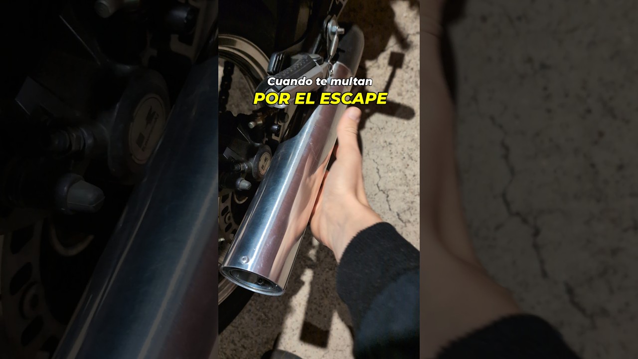 👮‍♂️ SONAR BIEN sale CARO, pero MERECE LA PENA 😈 #motos #escape #itv #shorts #meme #humor