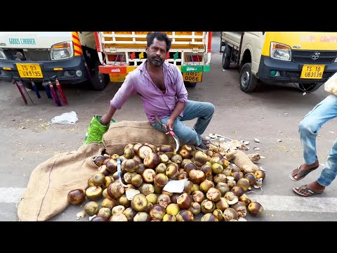 Ice Apple Cutting In Hyderabad Streets | Summer Fruits in India | Taati Munjalu | 12 Pieces Rs 100 | Street Food Zone