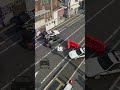 家族の検問 / Family pass an inspection