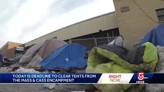 Crews start removing tent encampment at Mass and Cass