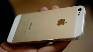 Apple's New iPhone Wallet: Convenience Over Security? Apple's New iPhone Wallet: Convenience Over Security?