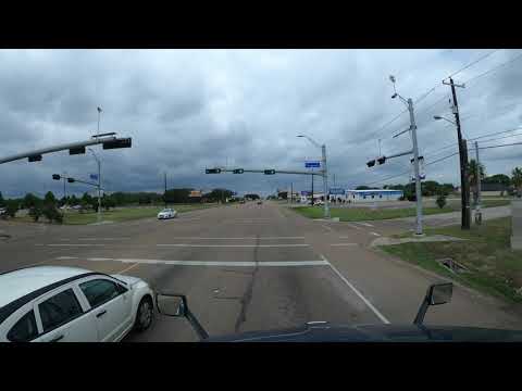 Video: Victoria Is De Typische Stad Van Texas. Hier 