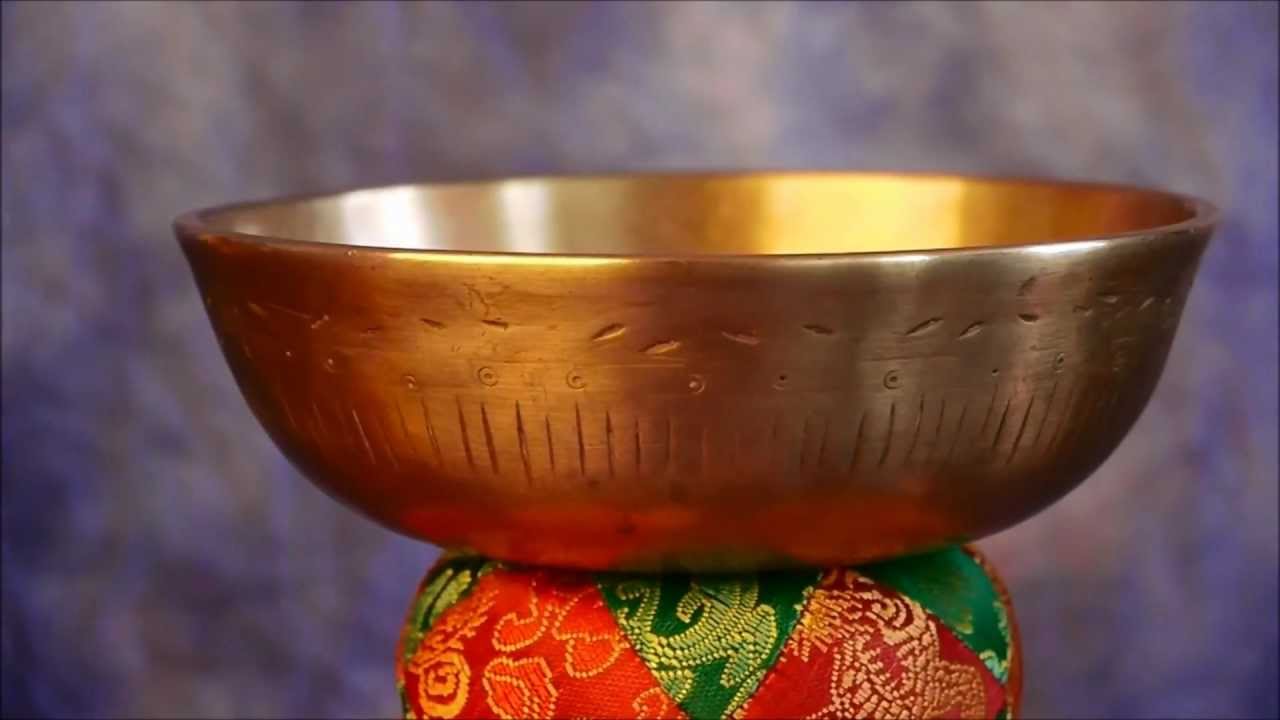 Antique Tibetan Singing Bowl #S164 Note B 7th/Crown Chakra (Sahasrara)  Energy