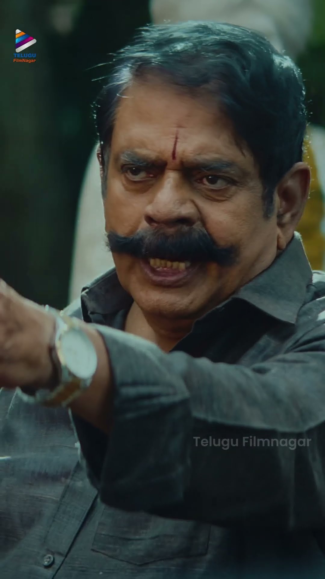 ఊరును వదిలి వెళ్లిపోవాలని కార్తికేయను బెదిరించిన ప్రెసిడెంట్ ? | #Bedurulanka | #Kartikeya | #Shorts