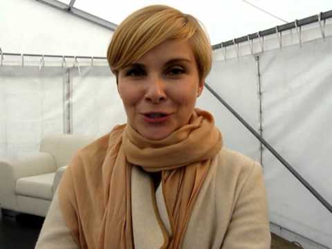 Anna Dziewit-Meller pozdrawia GIM 13