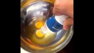 #Instavid: How To Separate The Egg White From The Egg Yolk (easiest way) screenshot 5