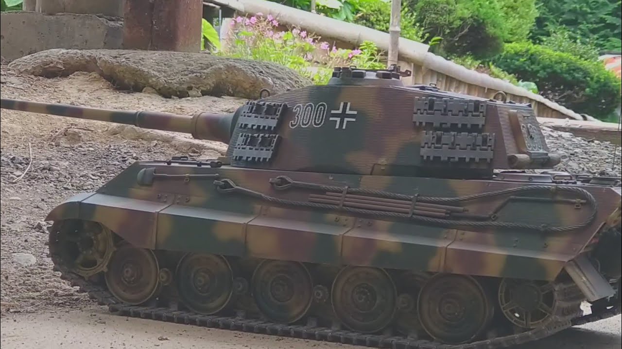 TAMIYA TigerⅡwith Henshel turret 1/16 RC TANK - YouTube