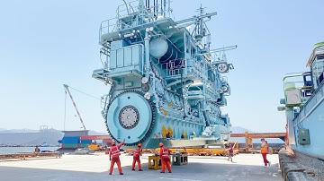 How They Build 3 Story Building Sized 110,000 Horsepower Engine That Powers Ships