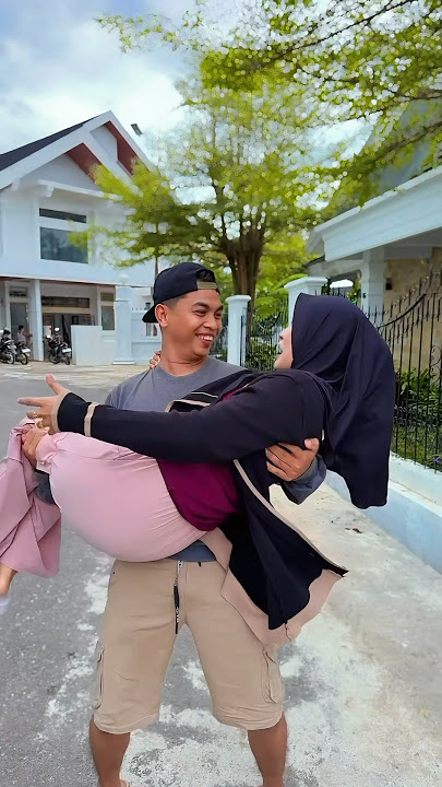 Inikah yang namanya jatuh cinta😍