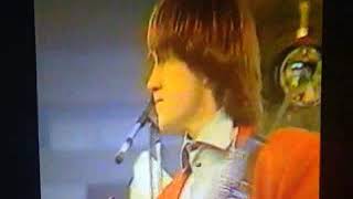 Video thumbnail of "The Monkees Live 1986 A little bit me, A little bit you"