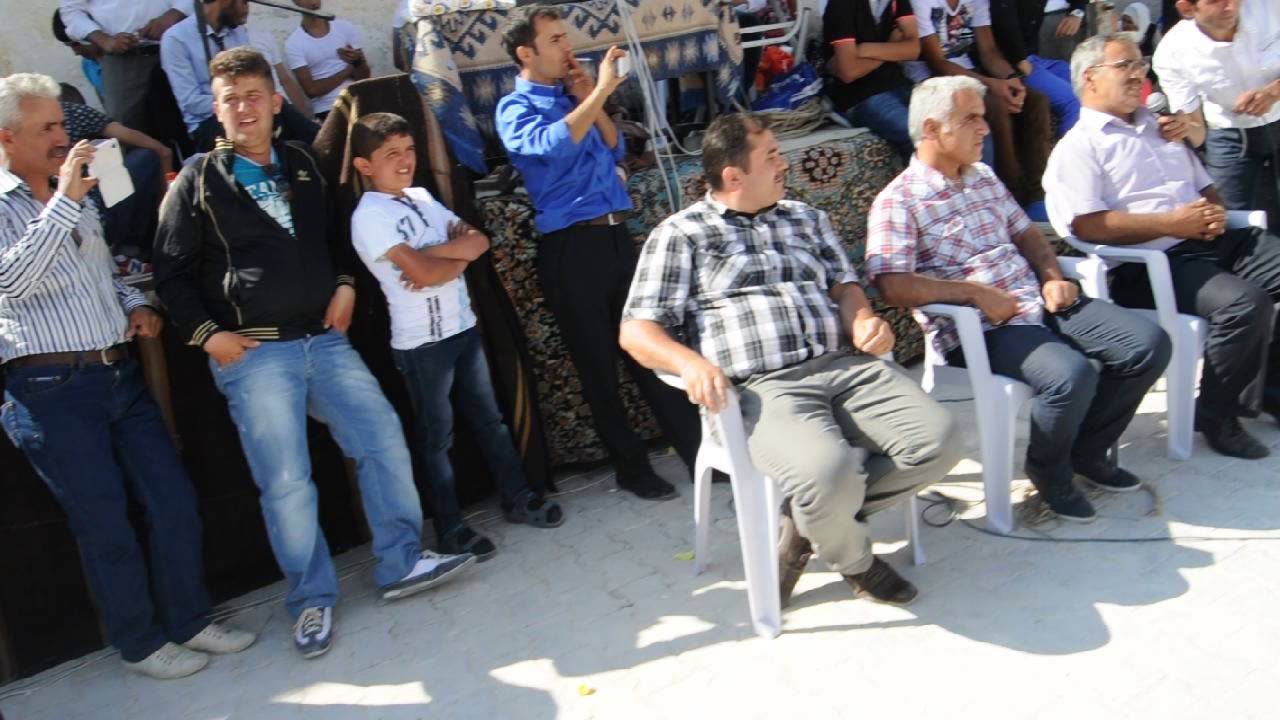 O SES iNÖNÜ KÖYÜ ÖZAY YÜZÜAK KÖYLÜ KIZI PERFORMANSI.