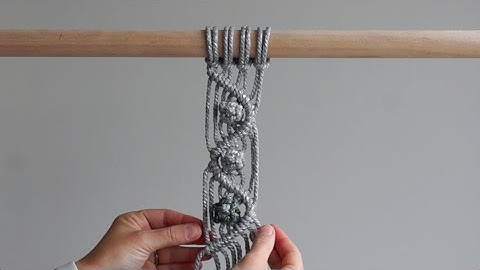 DIY Macrame Tutorial: Berry Knot and Double Half Hitch Knot Pattern!