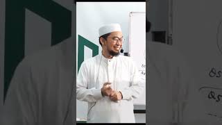 Download Lagu tumpahkan kesedihan kita di atas sajadah #shorts #ceramah #ustadzadihidayat #dzikir MP3