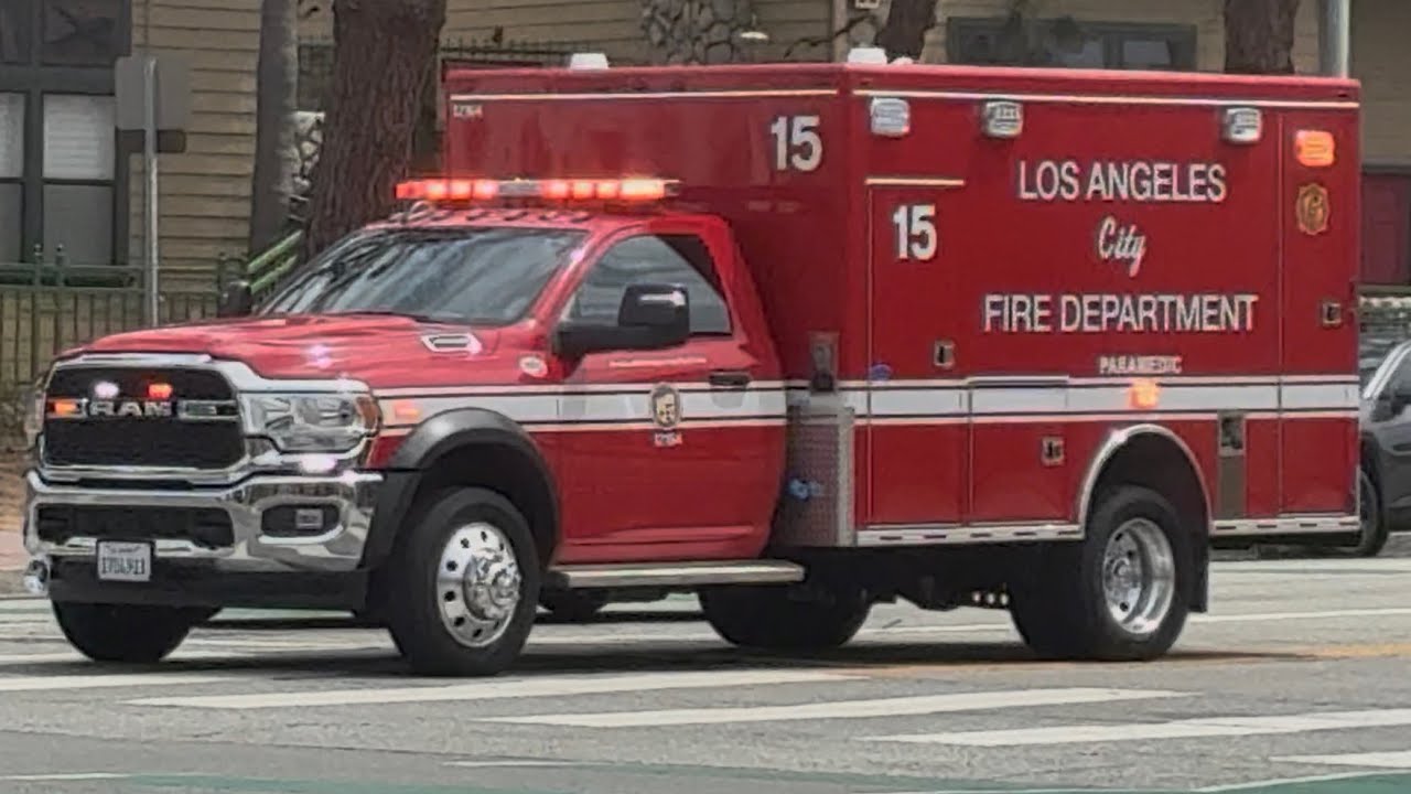 LAFD Rescue 15 Responding - YouTube