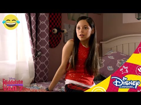 De Middelste van 7 | Kamerarrest | Disney Channel BE