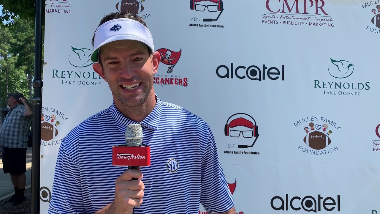 Peter Burns talks Georgia football georgia football roster