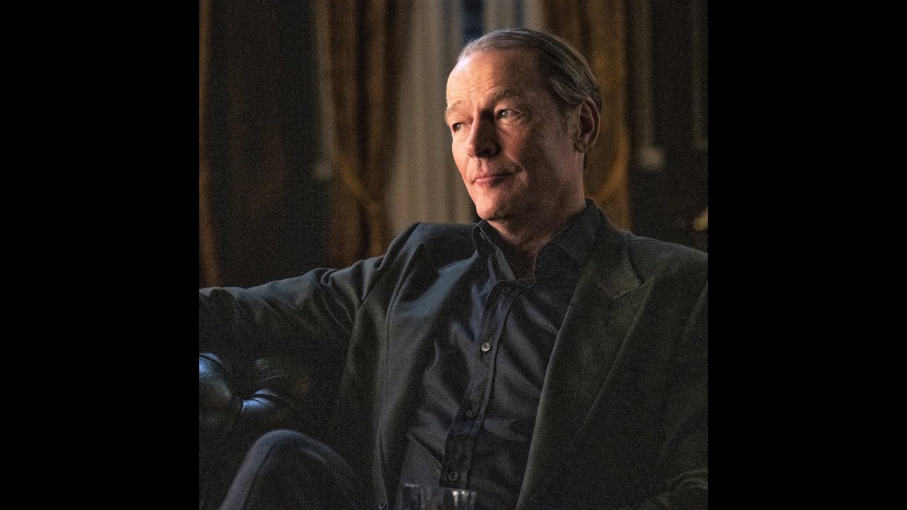 IAIN GLEN  -  BRUCE WAYNE  -  TITANS season 3 clip 2