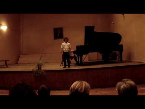 ლუკა სურმავა