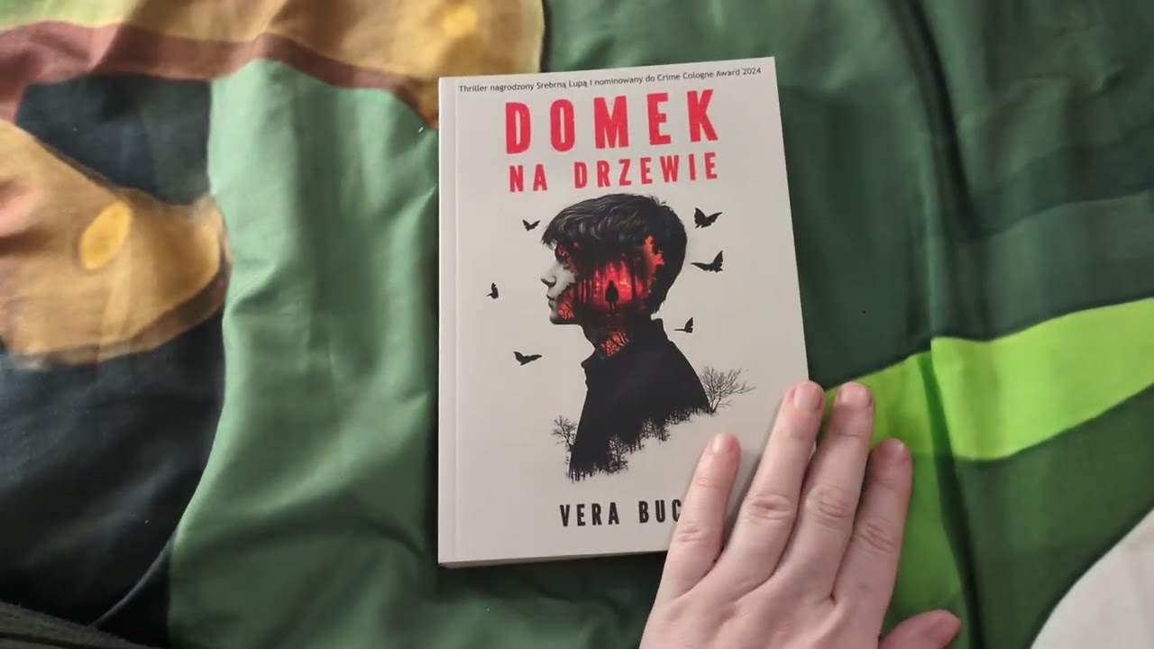 Recenzja książki ,,Domek na drzewie"  Vera Buck 