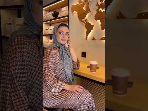 Russian Muslim Beauty Join To Fashion Revolution Style Shorts Girls Expensive Dress Gold