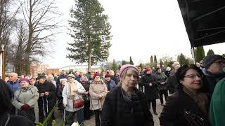 Pożegnanie śp. ks. prał. Jana Szkoca nad jego grobem na cmentarzu parafialnym w Sosnowcu Pogoni