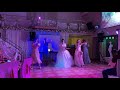 Танец подружек и мамы невесты