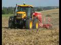 Semis de couvert vgtal dans la vienne jcb fastrac 3230 et semoir horsch pronto 4 dc