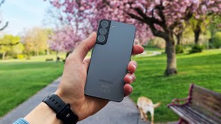 Day In The Life With Samsung Galaxy S22 Graphite (Battery + Camera Test) Resimi