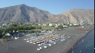 LOCURA Beach Bar Restaurant perissa santorini