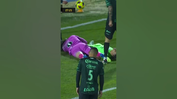 CON TODO. 😯🔥 Carlos Acevedo salva la portería de Santos frente a FC Juárez. #FOXLigaMX